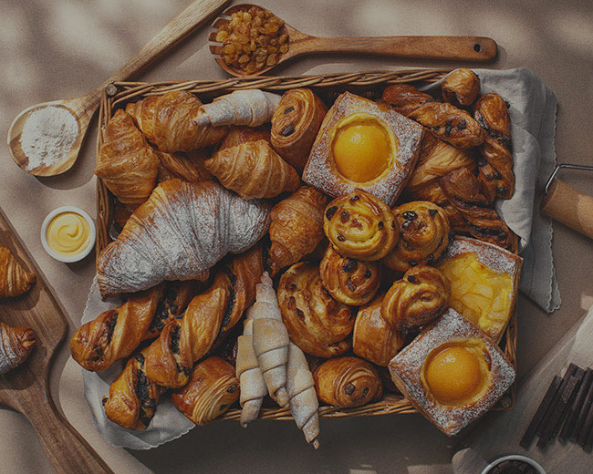 ფრანგული ვიენუაზერი და ფუნთუშეული <br /> (გაყინული)