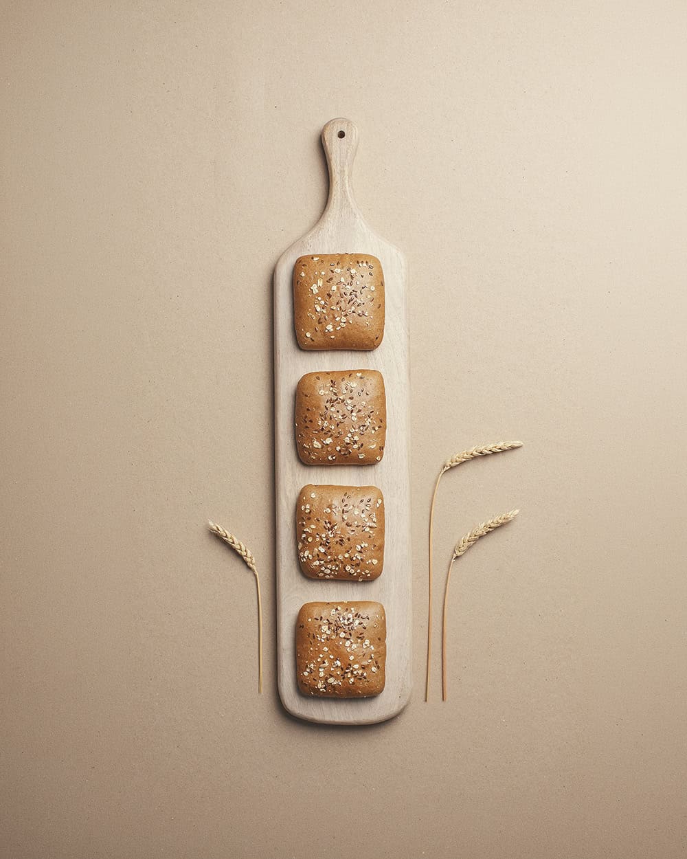 მუქი სენდვიჩის პური მარცვლეულით 60გრ